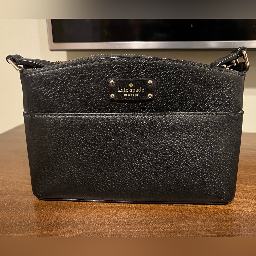 Like new, Black, Kate Spade Leather Crossbody